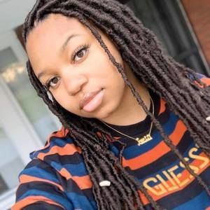 Meet your Posher, Kecia